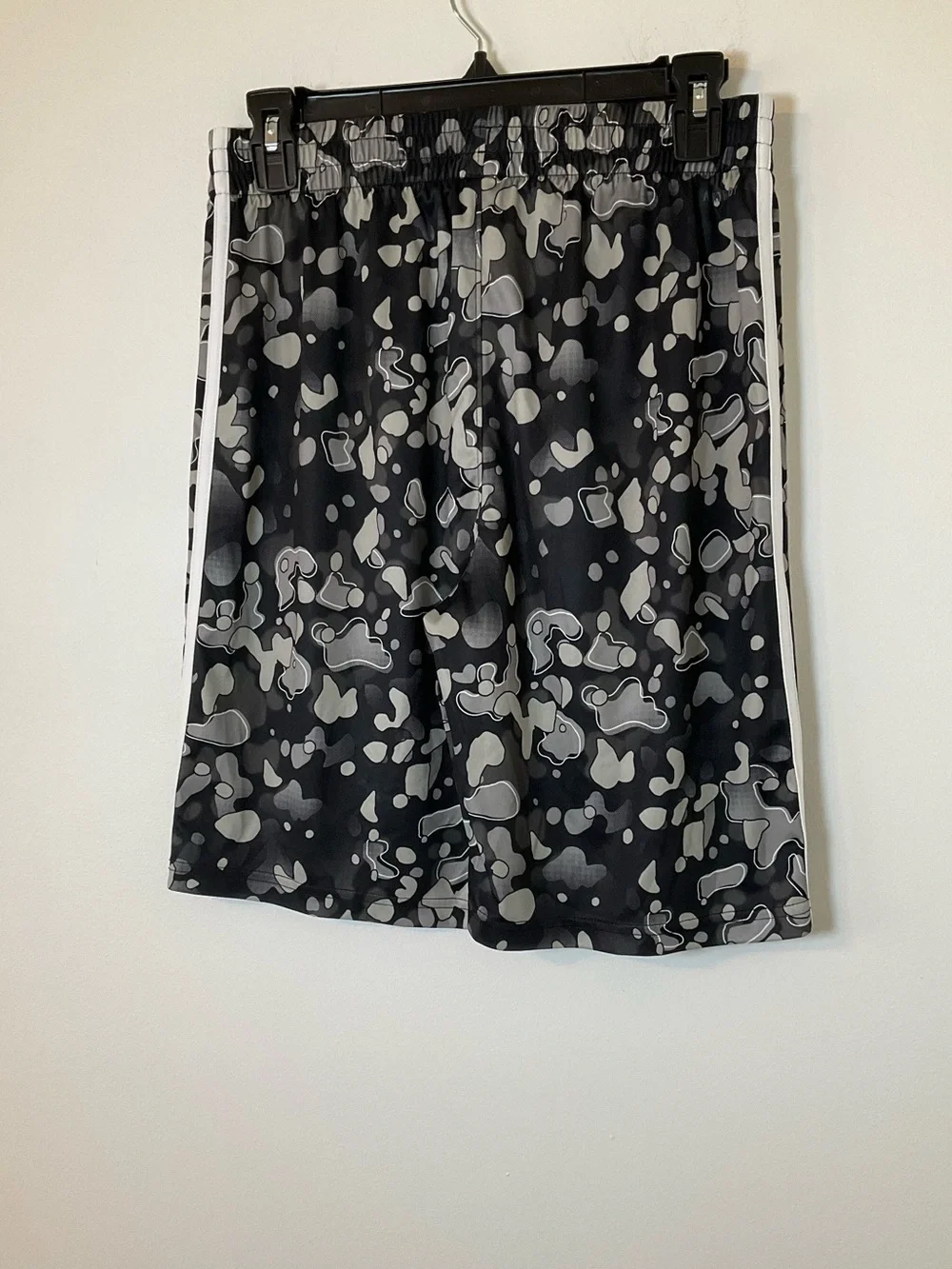 Adidas Boys Camo Shorts XL 18/20 Black Athletic Striped Logo